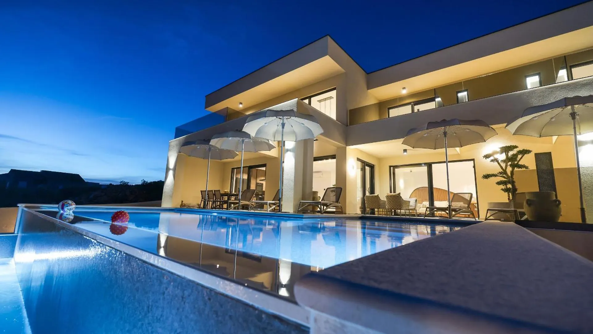 Villa Novue With Pool Maslenica